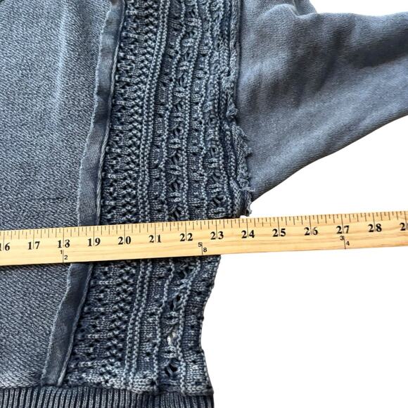 Vintage Havana Crochet Sleeve Distressed Blue Sweatshirt Small Crew Cropped - Picture 5 of 8